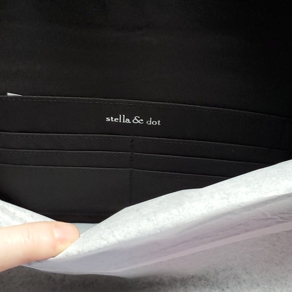 Stella & Dot Fringe Clutch nwot - Picture 2 of 4